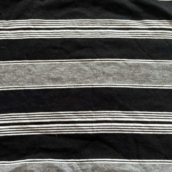 Guess Tank - Picture 5 of 6